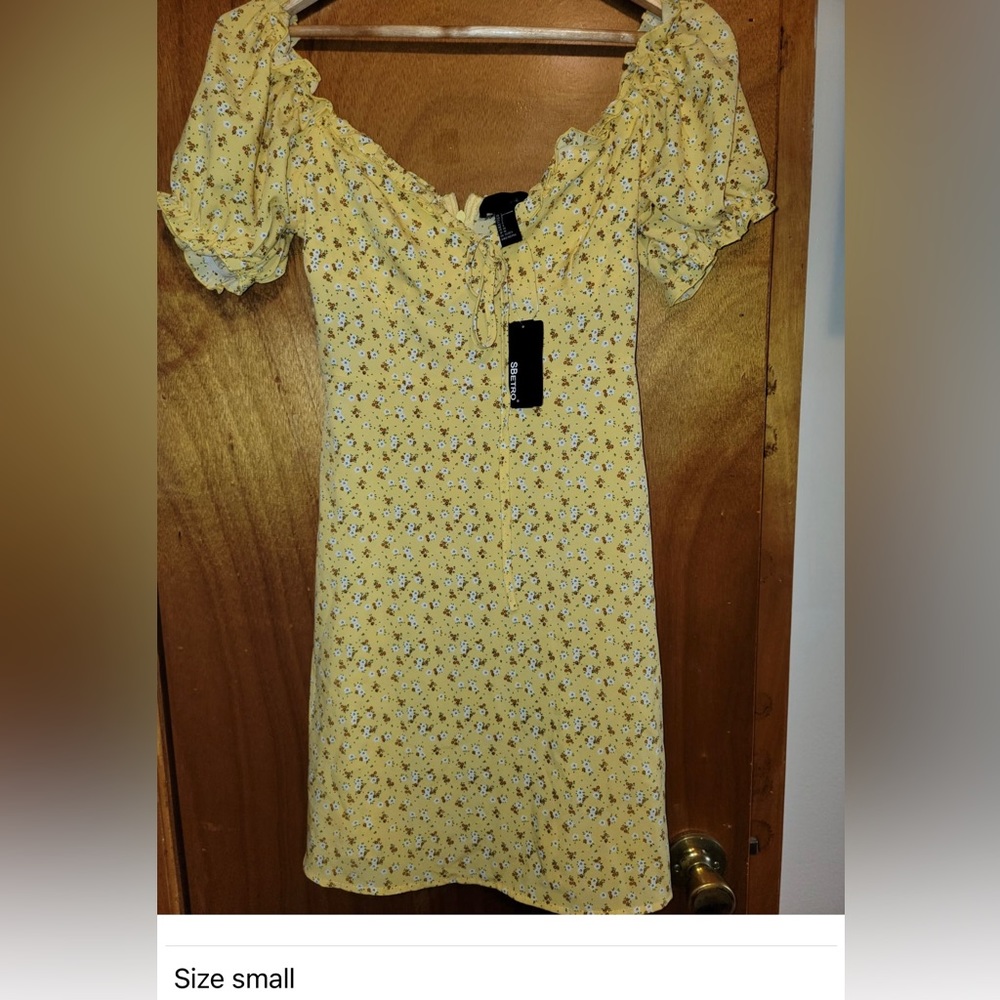 Very cute summer dress never worn